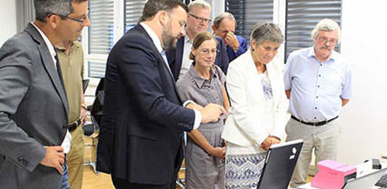 La maire Brigitte Merk-Erbe visite DESKO