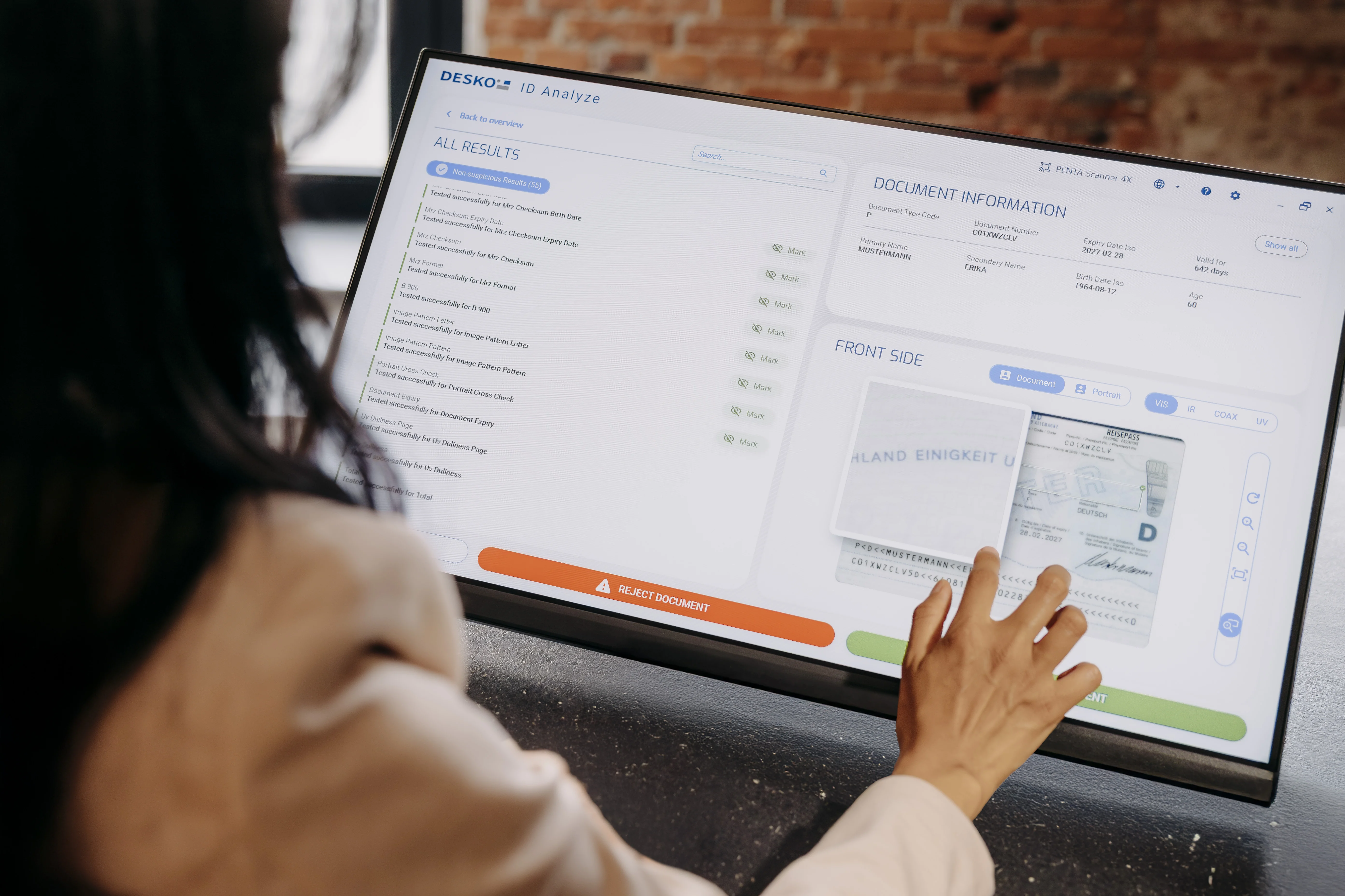 DESKO Passenger Journey - Facturaci&oacute;n en aeropuertos, facturaci&oacute;n de equipajes, control de accesos, control de seguridad, zona franca, soluciones de embarque